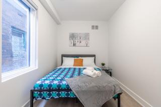 Modern Unit Near High Park and Dundas - Westend Suites - 2