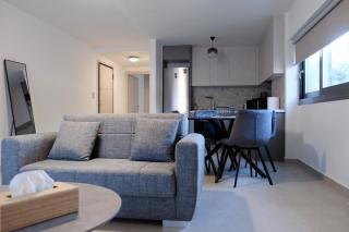Poseidon 77B Luxury Residences - 8