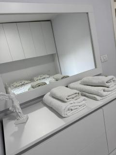 Cozy Tirana Apartment - 4
