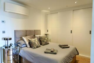 VV - Gibraltar Luxury with Rooftop Pools & Views - 4