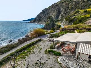 Anatolika Beachfront Cottage - East of Prevelis Villas - 0