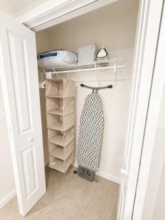 Cozy Belmont Private 1BR Guest Suite - 9
