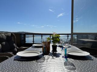 Modern house with panoramic views of Mjøsa - 1