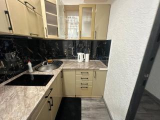 Studio near the airport! 30 1 Dacia Boulevard - 2