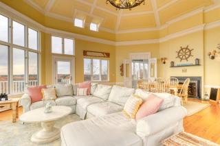 Bayfront home with 270-degree views, large deck & porch - near Popham Beach - 7