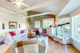 Dog-friendly bayfront home close to Rockland with water view - snowbirds welcome - 7