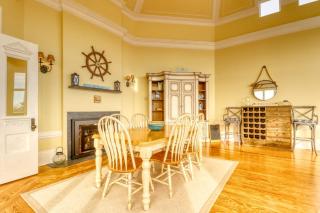 Bayfront home with 270-degree views, large deck & porch - near Popham Beach - Phippsburg - 1