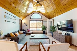 Gorgeous Waterfront Home on Westport Island with 2 Sunrooms - 2