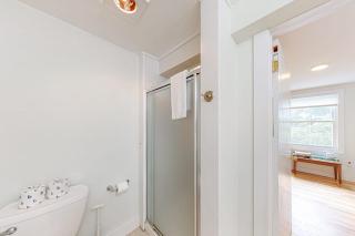 Two separate dog-friendly homes with water views - 7