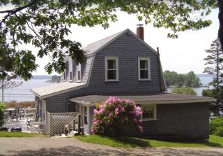 Dog-friendly, bayfront home - gorgeous ocean views, private balcony & fireplace - 0