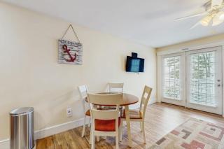 New Condo w/Water-View Deck in Edgecomb - 4