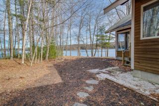 Private waterfront home with large deck & deep water dock - 3