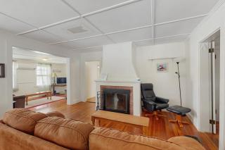 Updated, Century-Old Home w/ Glass Porch - Walk into Town/Acadia - 7