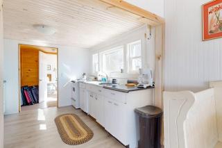 Cozy seaside retreat w/ waterfront deck, expansive lawn, & breathtaking sunsets - 2