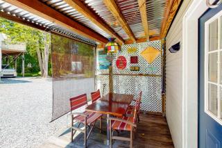 Two-story home steps from Laite Beach - stroll to the harbor, 1 dog welcome - 7