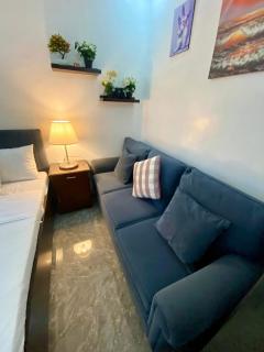 Hermosa Traveler's Corner - 1