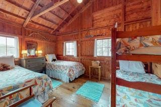 Waterfront cabin with ocean view & private dock - 1