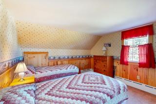 Comfortable home near the beach - dog-friendly - full kitchen & washer/dryer - 9