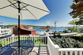 All-suite Boothbay Harbor home with deck, ocean views, and fireplaces - 6