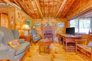 Vintage, Log Cabin in the Woods with Beach Club Access About One Mile Away - 8