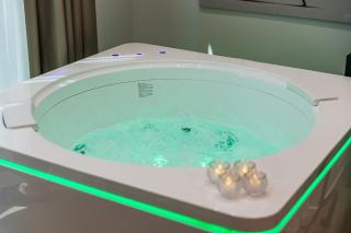 Via Mare Jacuzzi Suites by PS - 6