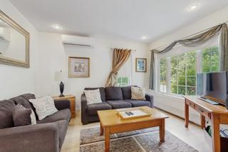 Ideally Located Home w/ Deck, WiFi & Washer/Dryer - Walk into Town & Acadia - 8