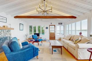2 Waterfront Cottages in Ocean Point with Dock & Large Yard, Dog friendly - 4