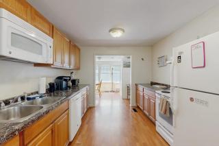 Updated, Century-Old Home w/ Glass Porch - Walk into Town/Acadia - 2
