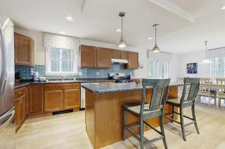 Secluded Dog-Friendly Getaway w/ Free WiFi, Private Washer/Dryer, Furnished Deck - 2