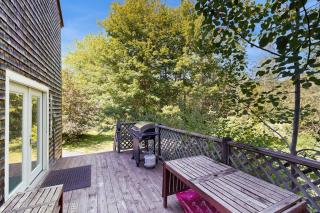 Sunlit cottage next to Acadia - sparkling full kitchen - 1 mile to downtown - 2