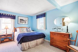 Dog-friendly home in great locale close to the ocean with yard, streaming, W/D - 1