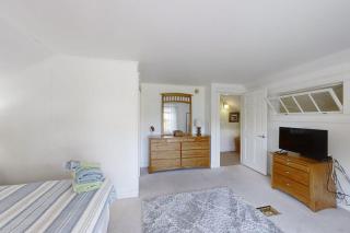Historical New England home, outdoor shower , Dog-friendly - 8