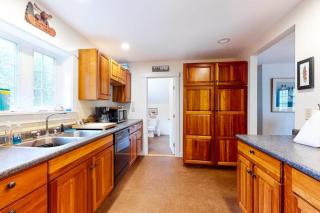 Gorgeous water-view home & attached apartment with washer/dryer - 3