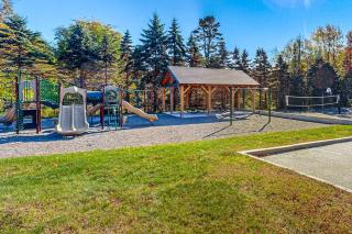 Relax in a two-bedroom cabin with fireplace, AC & access to outdoor adventures - 7