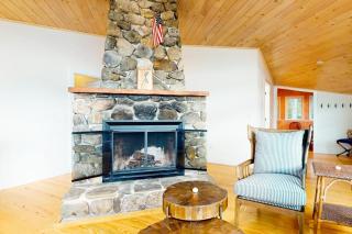 Lakefront house on Damariscotta Lake, perfect getaway - 4