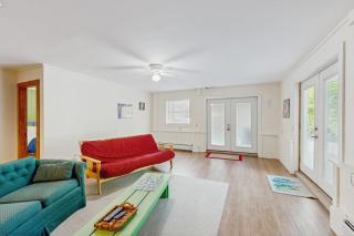 Inviting apartment near downtown and Acadia National Park - dog-friendly - 8