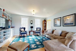 Expansive Modern Home w/ Ocean View, Gorgeous Garden & Dog-friendly - 2