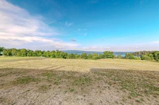 Fun-Filled Lakehouse w/Private Balcony, Free WiFi, Private W/D - Steps to Beach - 4