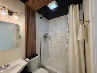 Luxury Downtown Columbus Townhouse - 3