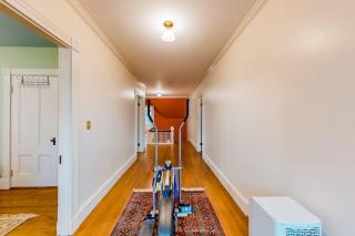Dog-friendly historical home with recent updates, porch & prime in-town location - 7