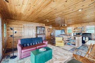 Cozy lakefront cabin with amazing views, deck, firepit, & water access - 6