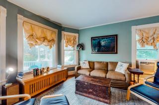 Dog-friendly historical home with recent updates, porch & prime in-town location - 6