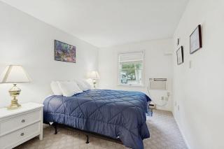 Dog-Friendly Townhouse w/Bay Views, Fast WiFi, and Partial A/C - 7