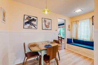 Dog-friendly historical home with recent updates, porch & prime in-town location - 3