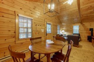 Comfortable two bedroom cabin with firepit, kitchen, hiking trail within walking - 3