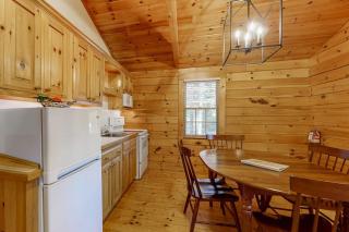 Comfortable two bedroom cabin with firepit, kitchen, hiking trail within walking - 2