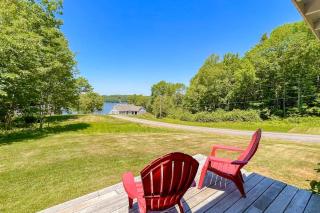Classic home overlooking the St George River with deck & great views - 4