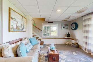 Oceanfront home with dock, beautiful deck & firepit - steps to the beach - 7