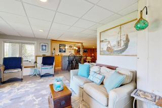Oceanfront home with dock, beautiful deck & firepit - steps to the beach - 8