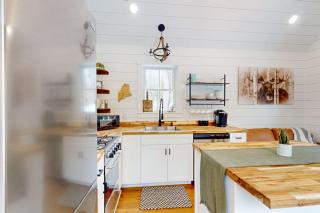 Brand-new dog-friendly home near Hancock Pond with firepit, grill, streaming, AC - 3